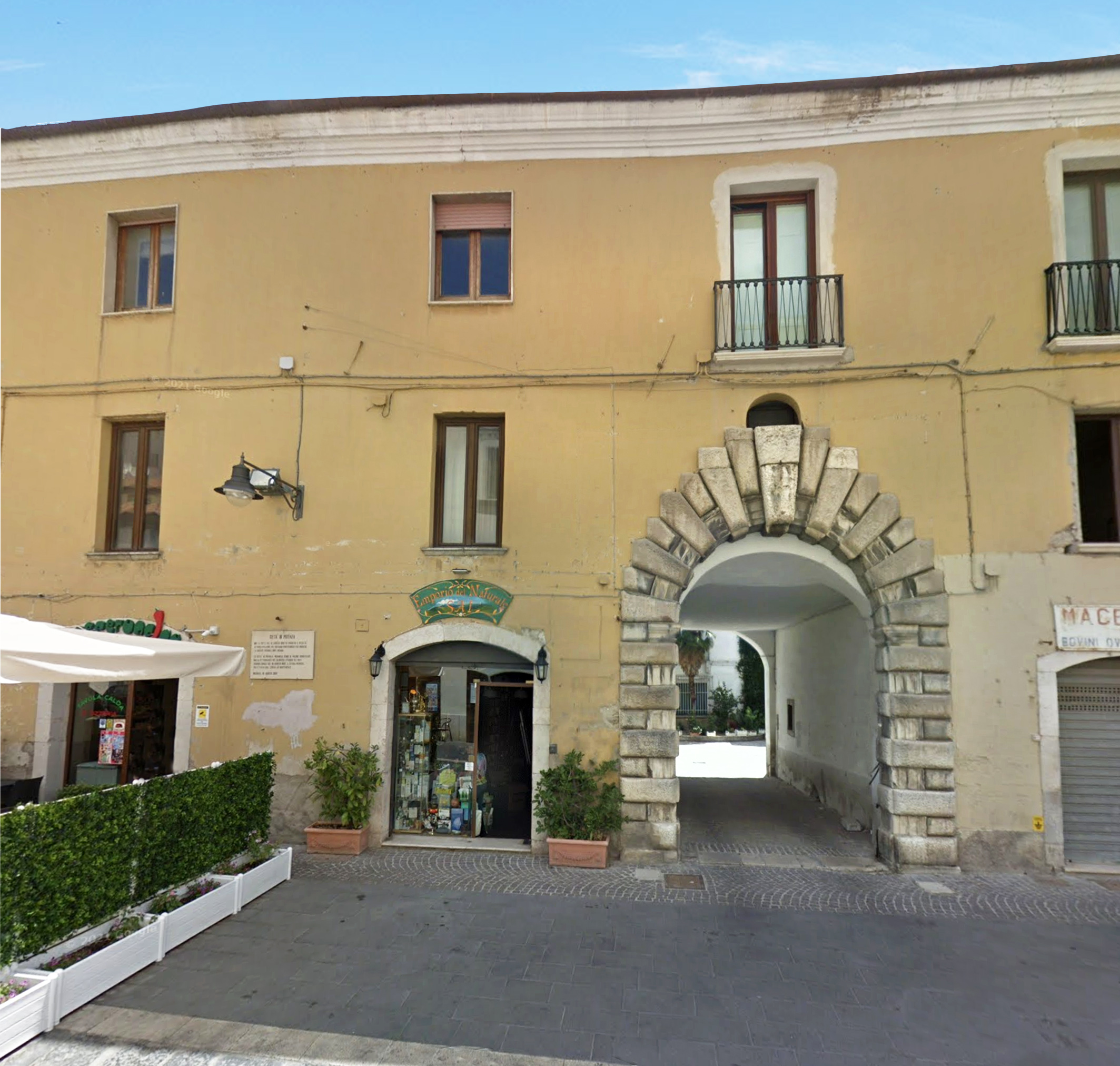 PALAZZO PIGNATARI EX PALAZZO CICCOTTI