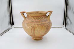 Vaso per mescere il vino (cratere) imitante modelli metallici.