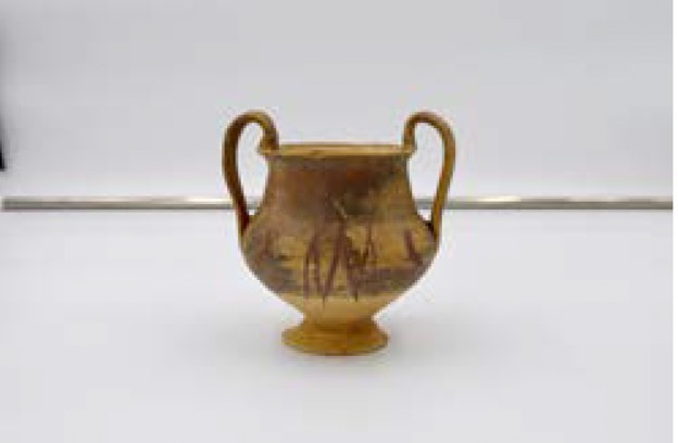 Vaso per bere c.d. “tipo Cancellara”.